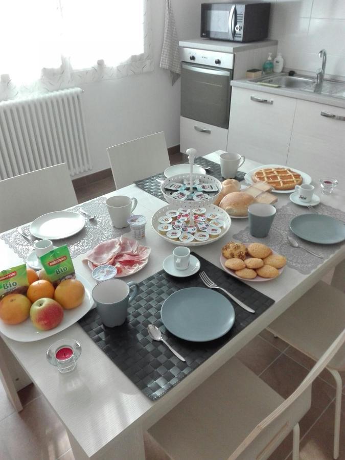 Rinaldi House Bed and Breakfast Torriana Buitenkant foto