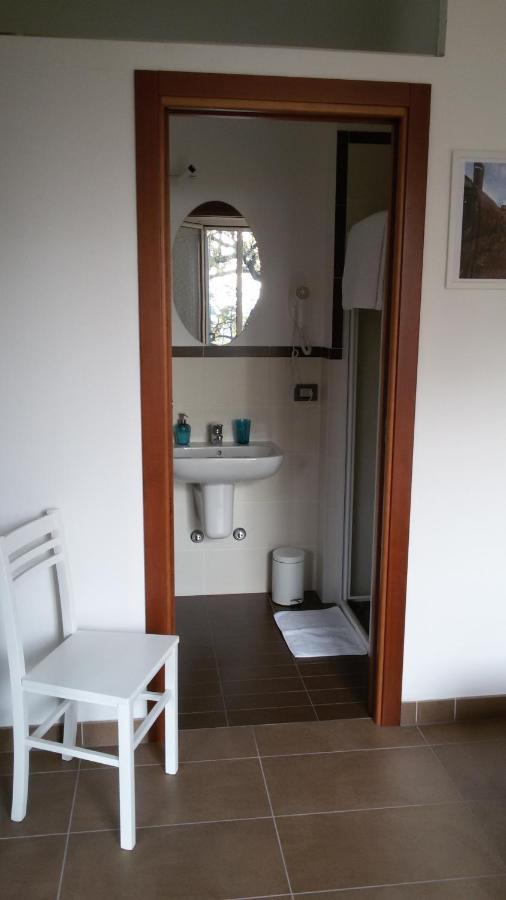 Rinaldi House Bed and Breakfast Torriana Buitenkant foto